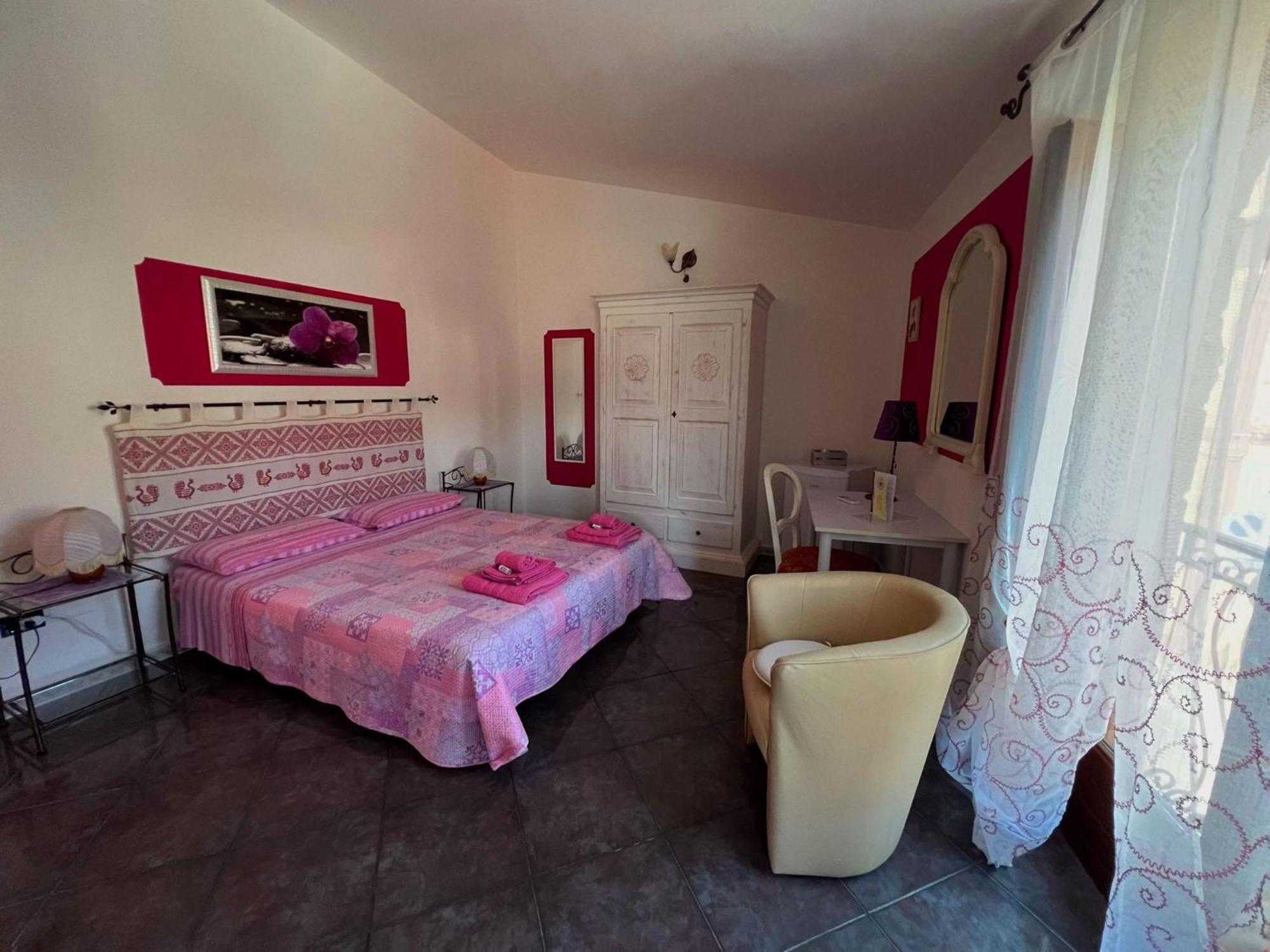 Locazioni Brevi La Rosaviola Guest Rooms Teulada Zewnętrze zdjęcie