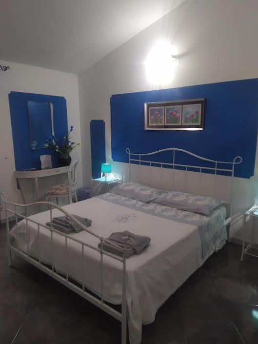 Locazioni Brevi La Rosaviola Guest Rooms Teulada Zewnętrze zdjęcie
